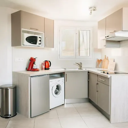 Adorable In Downtown Appartement *