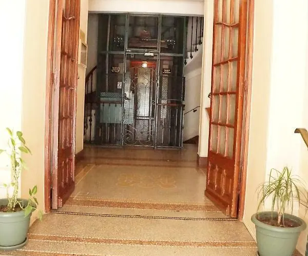 Adorable In Downtown Appartement Nice